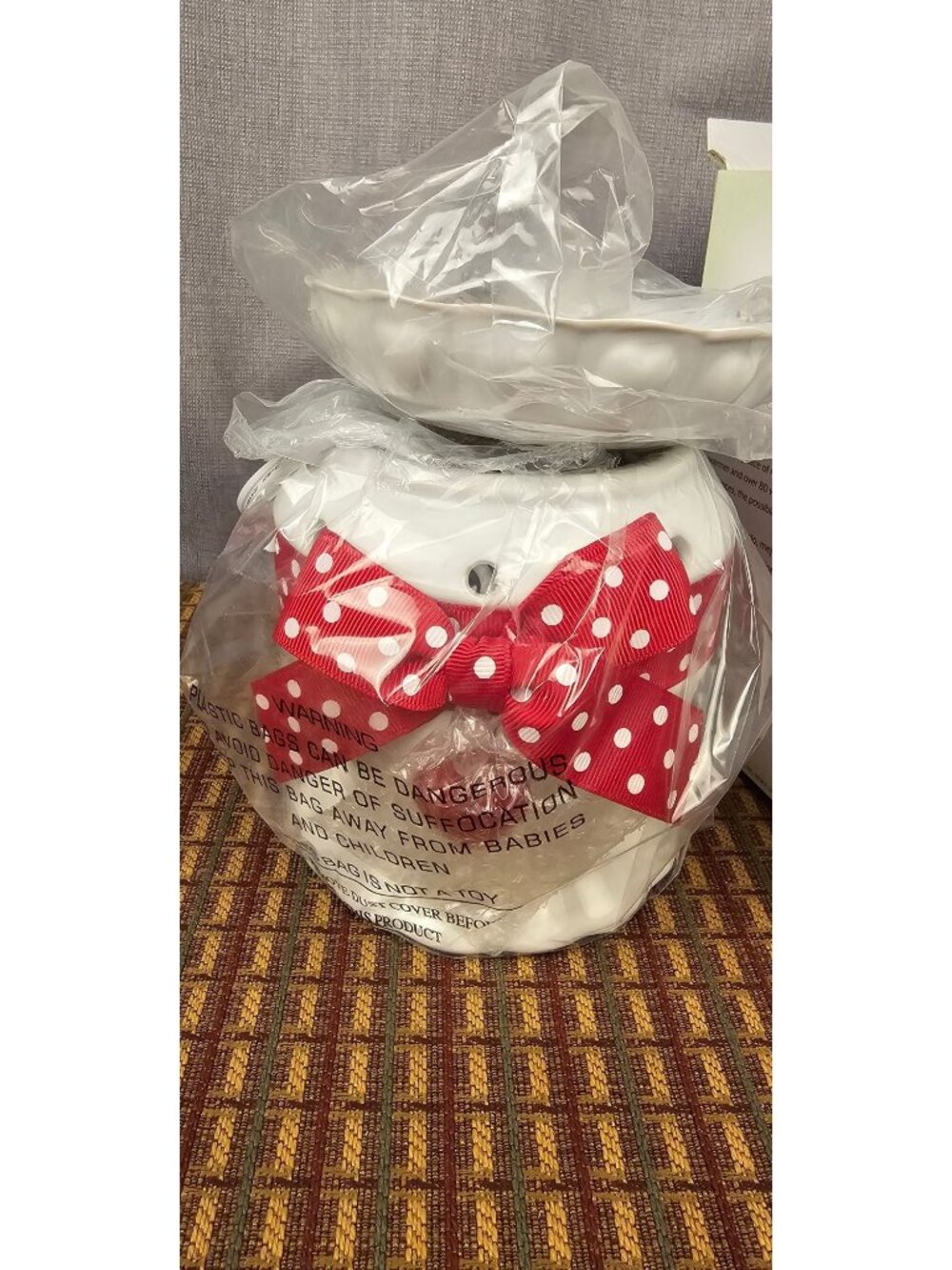 Scentsy Valentine Full-Size Warmer With Red Polka Dot Bow - Authentic Product